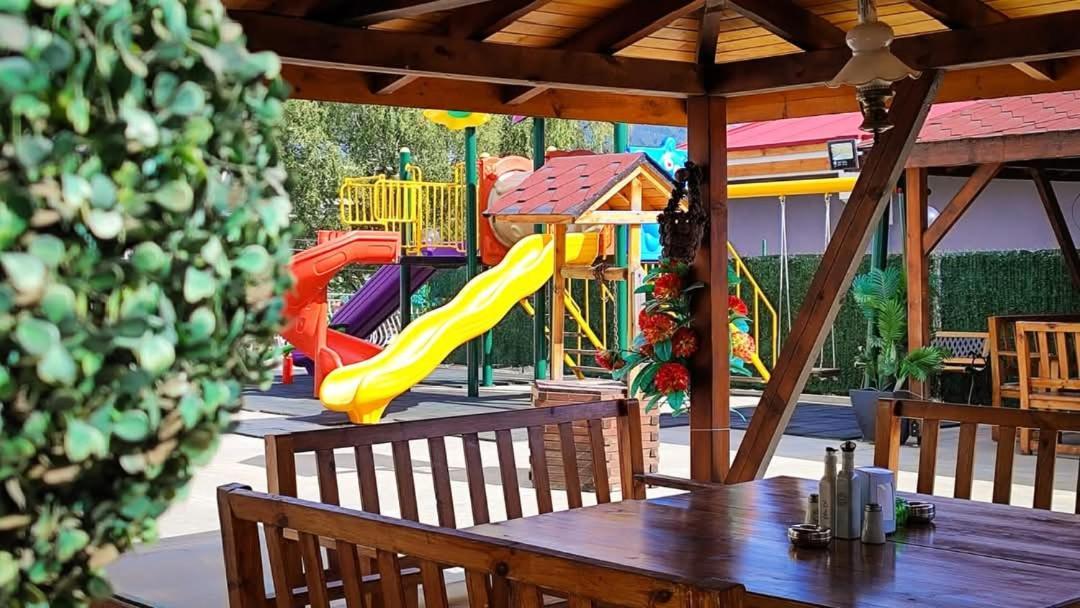 Hotel Alikante Sarnitsa Dış mekan fotoğraf